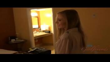 Belle-fille de 18 ans en vacances baise son beau-père (POV) Video